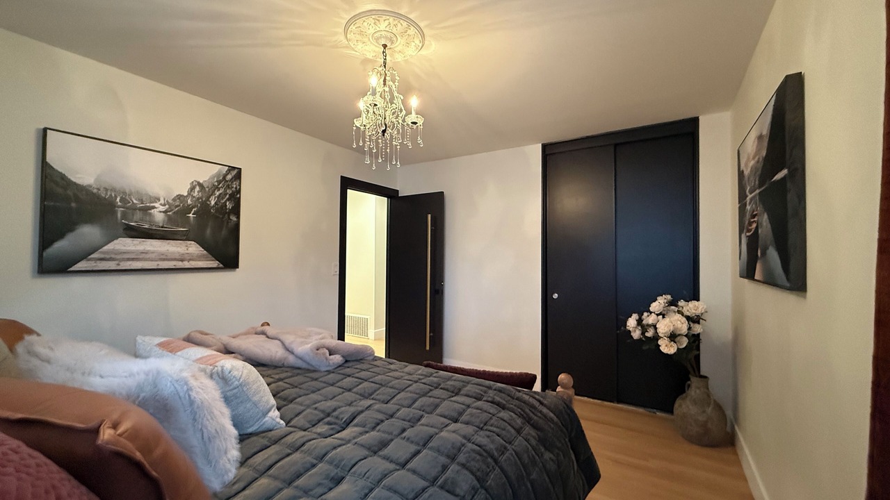 Photo of Bedroom in Arlington Heights