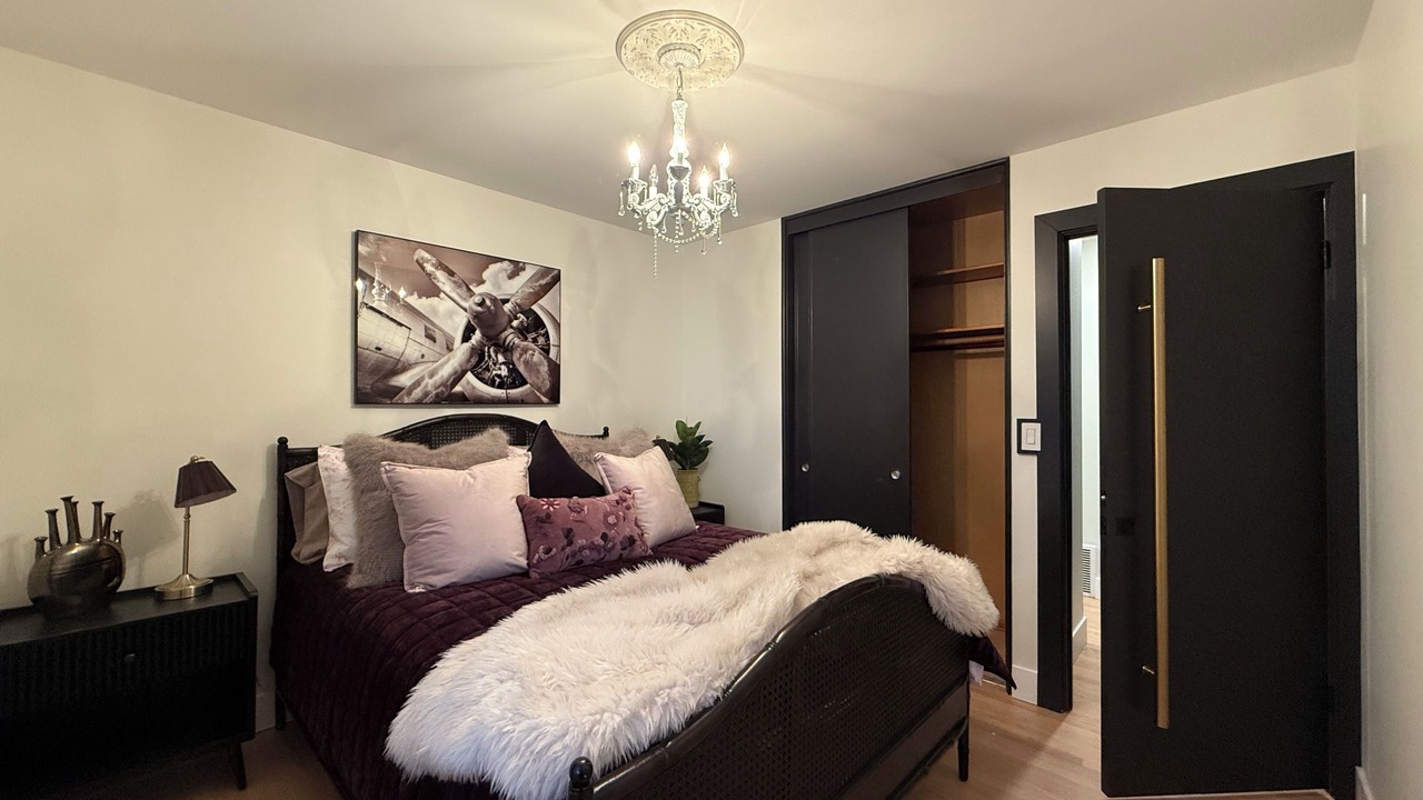 Photo of Bedroom in Arlington Heights