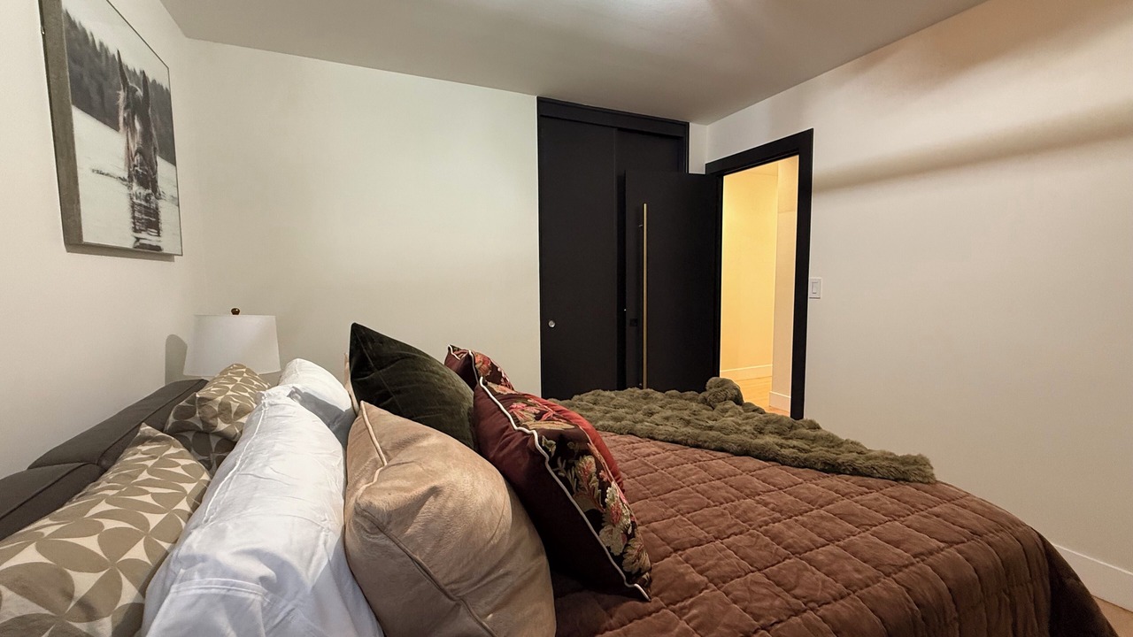Photo of Bedroom in Arlington Heights