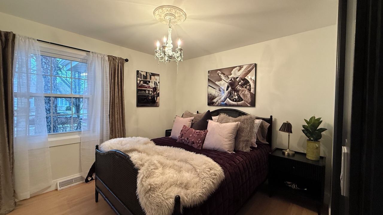 Photo of Bedroom in Arlington Heights