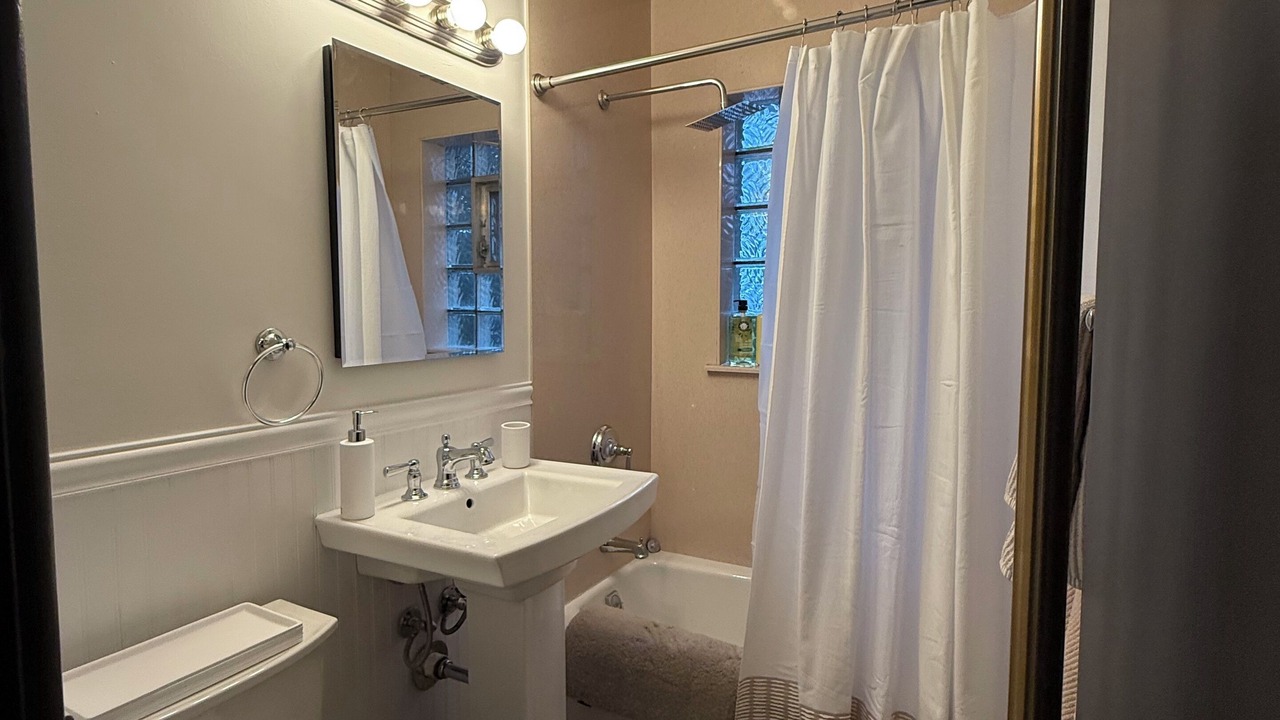 Photo of Bathroom in Arlington Heights