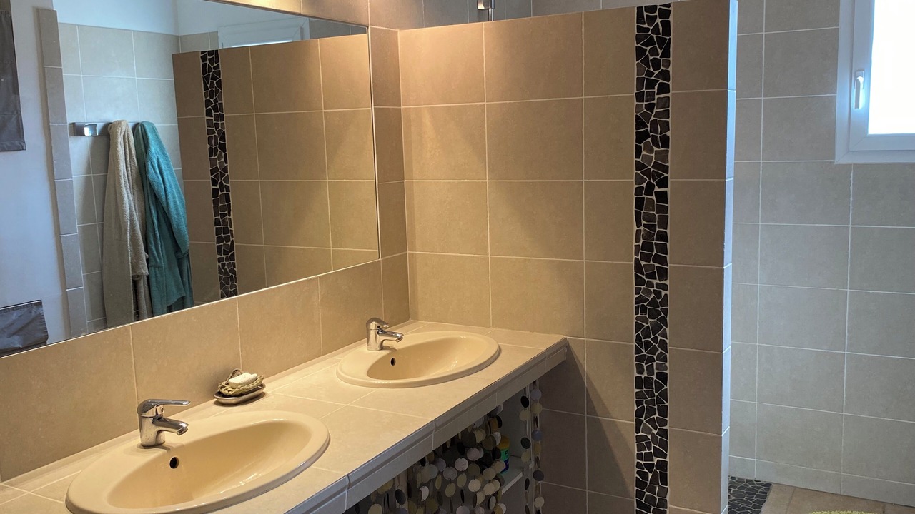 Photo of Bathroom in Lapalud