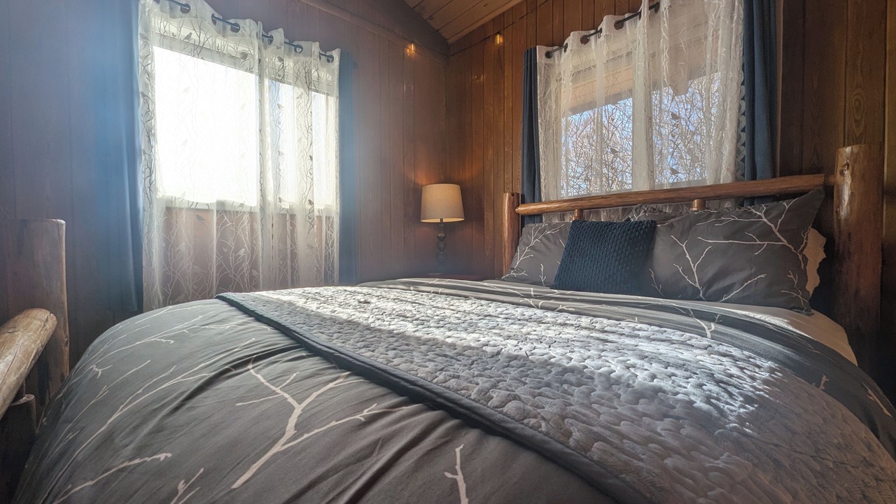 Photo of Bedroom in Grand Marais