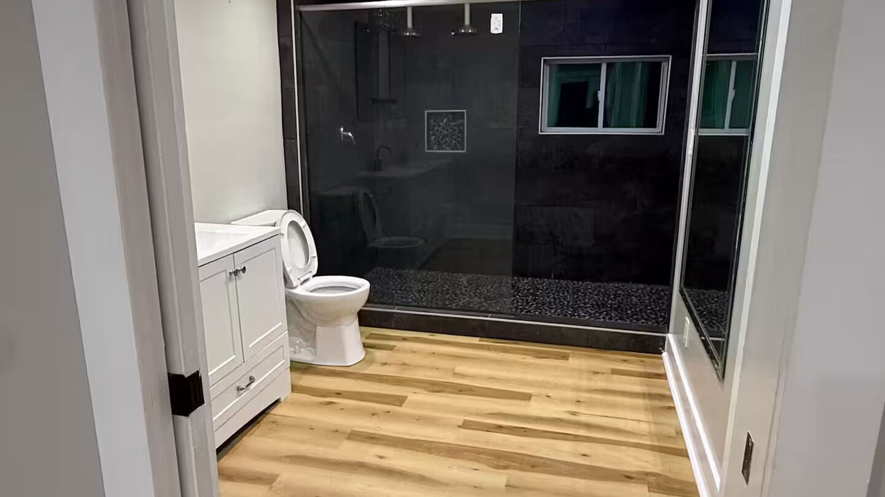 Photo of Bathroom in Banks County