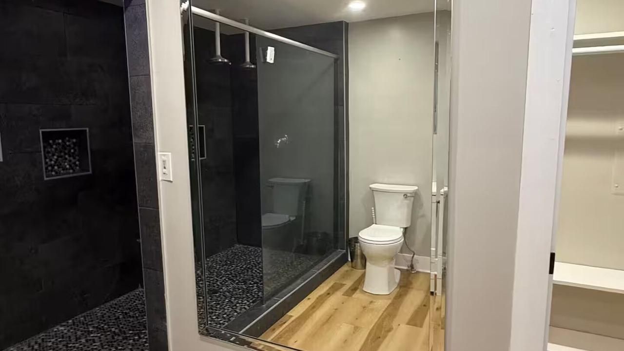 Photo of Bathroom in Banks County