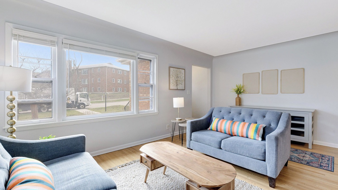 Photo of Livingroom in St. Louis Park