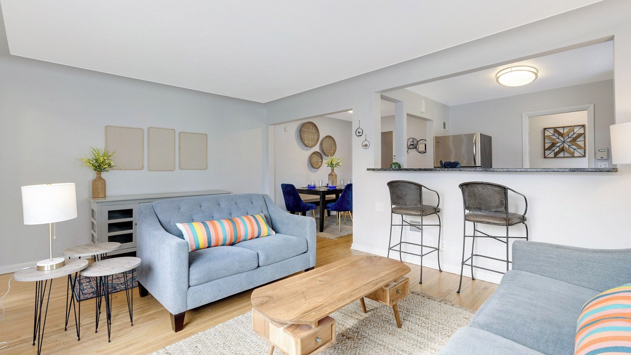 Photo of Livingroom in St. Louis Park