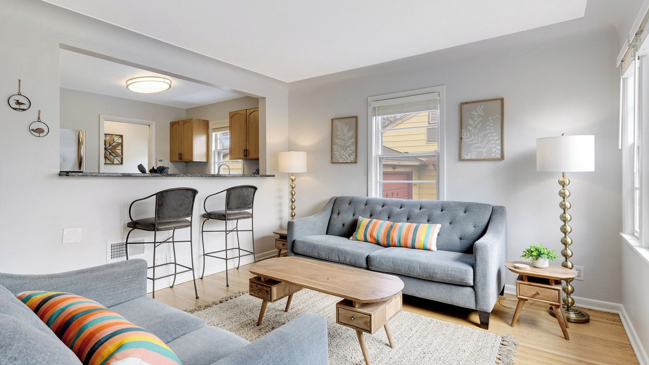 Photo of Livingroom in St. Louis Park