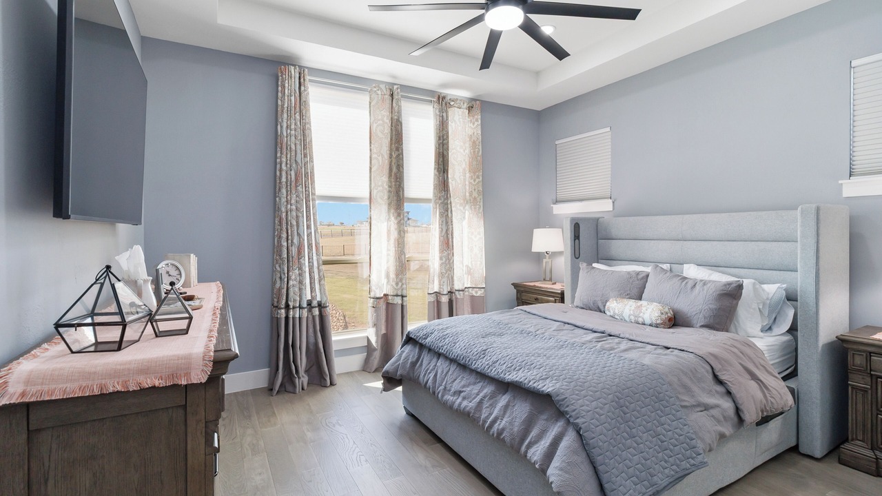 Photo of Bedroom in Manor