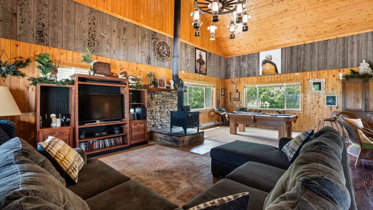Photo of Livingroom in Bloomington