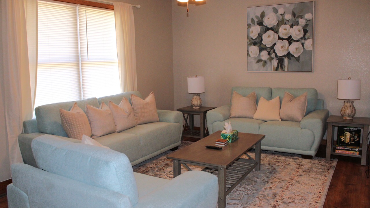 Photo of Livingroom in Garden City