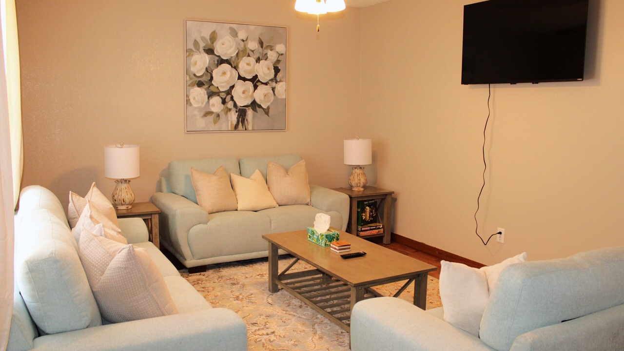 Photo of Livingroom in Garden City