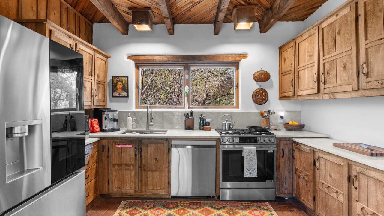 Photo of Kitchen in Northeast Santa Fe