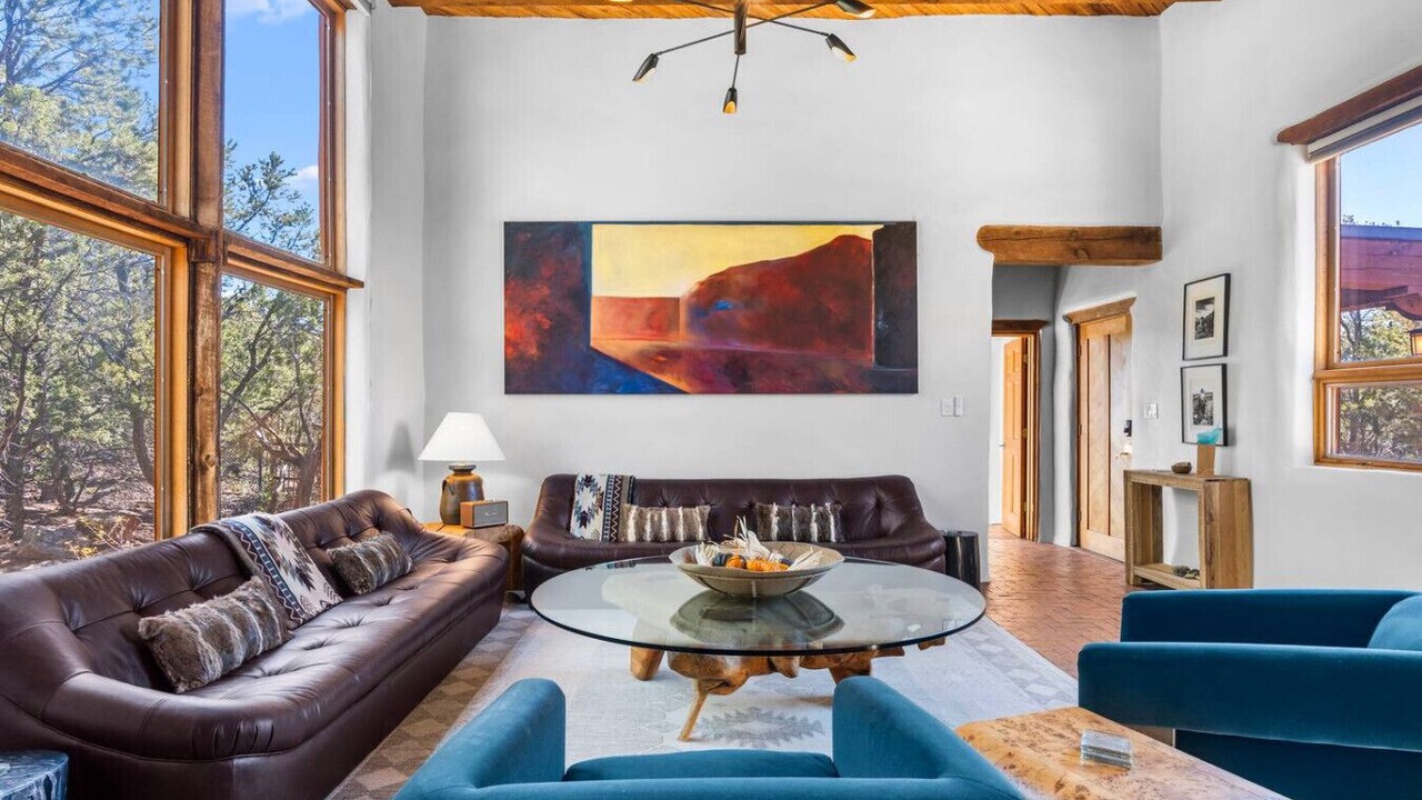Photo of Livingroom in Northeast Santa Fe