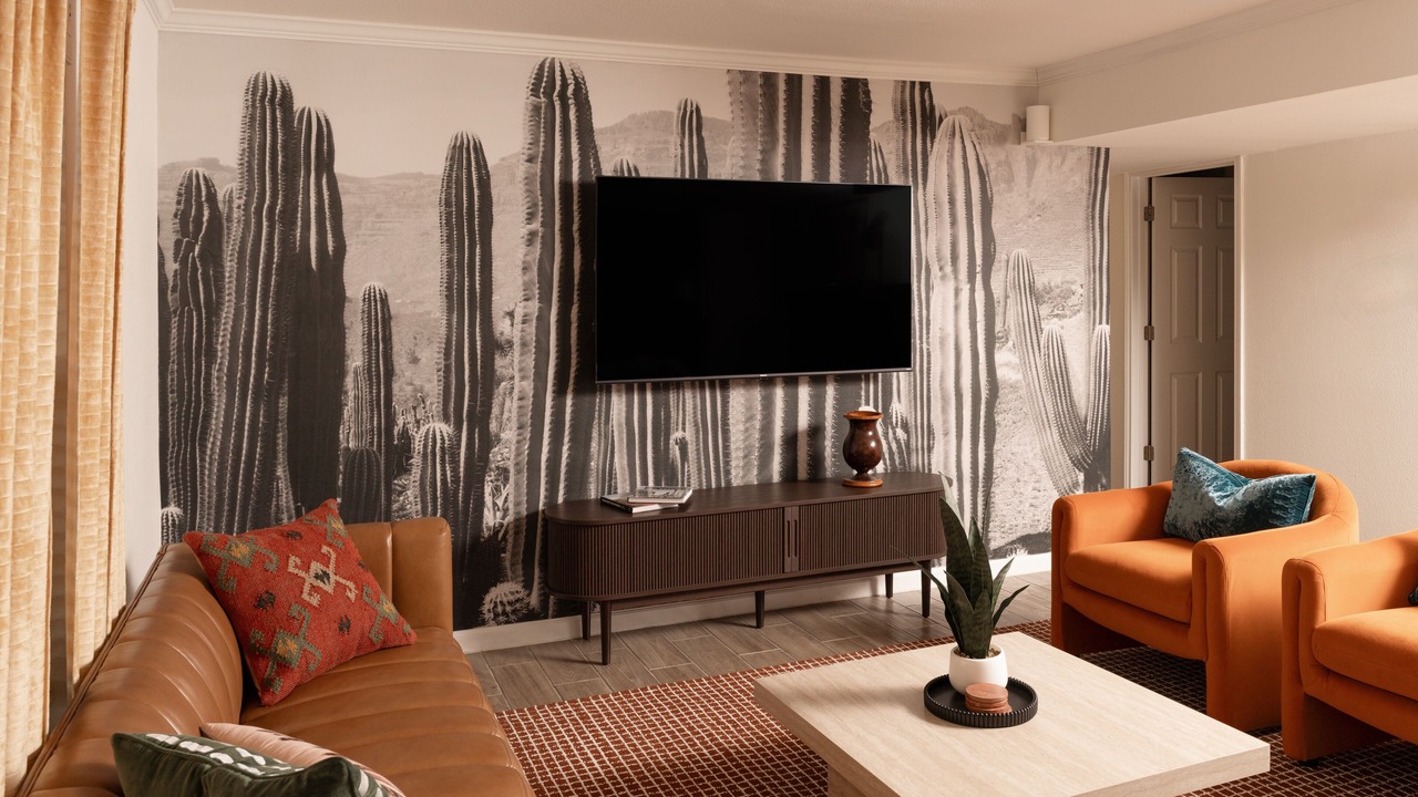 Photo of Livingroom in North Shearer Hills