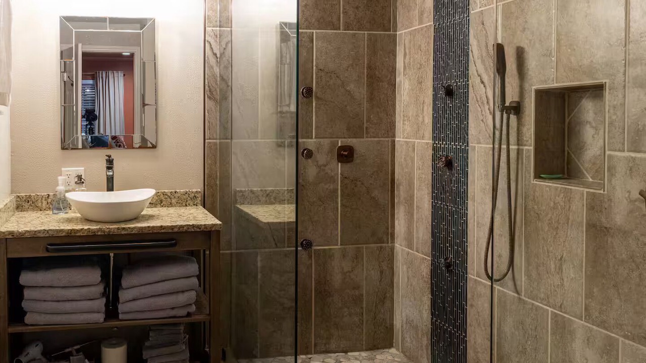 Photo of Bathroom in North Shearer Hills