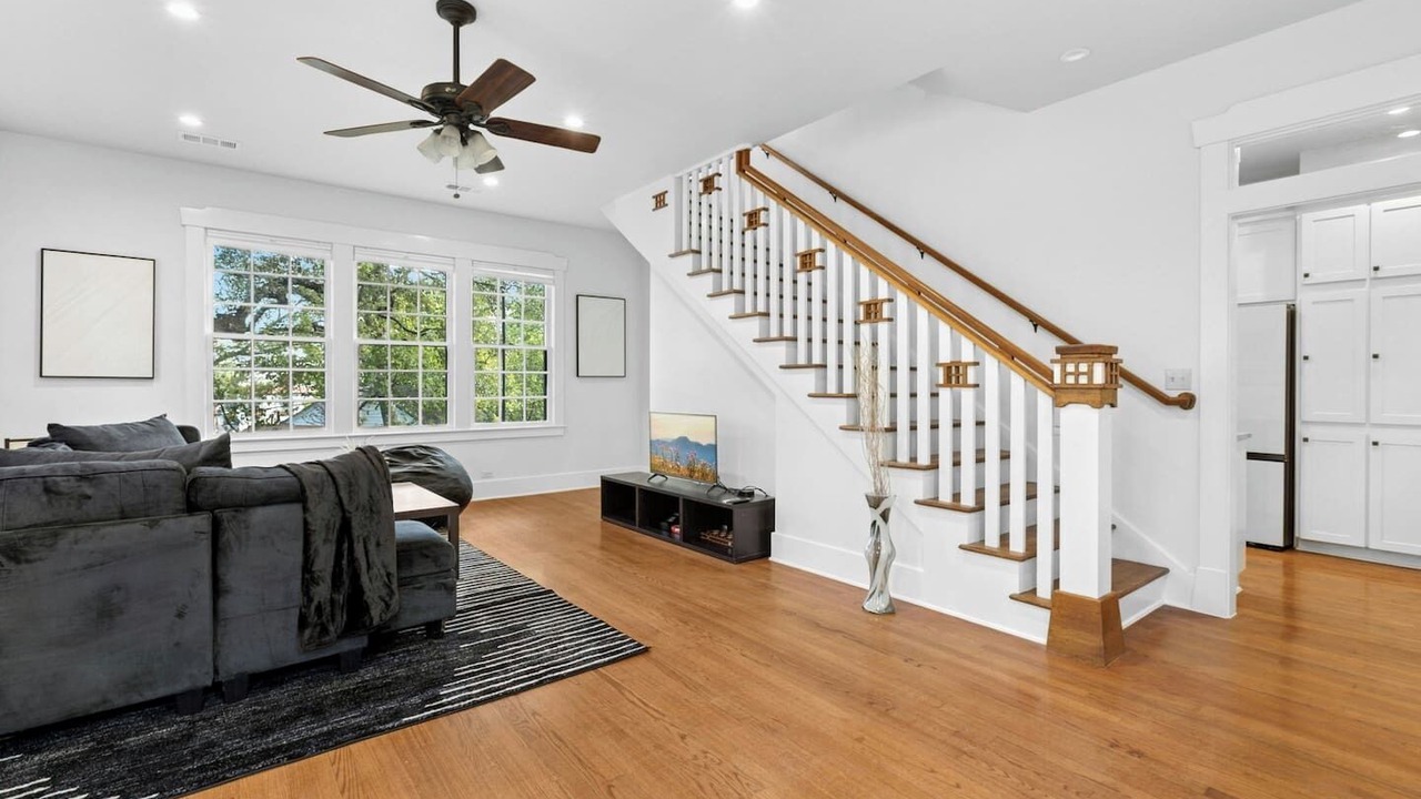 Photo of Livingroom in West Campus