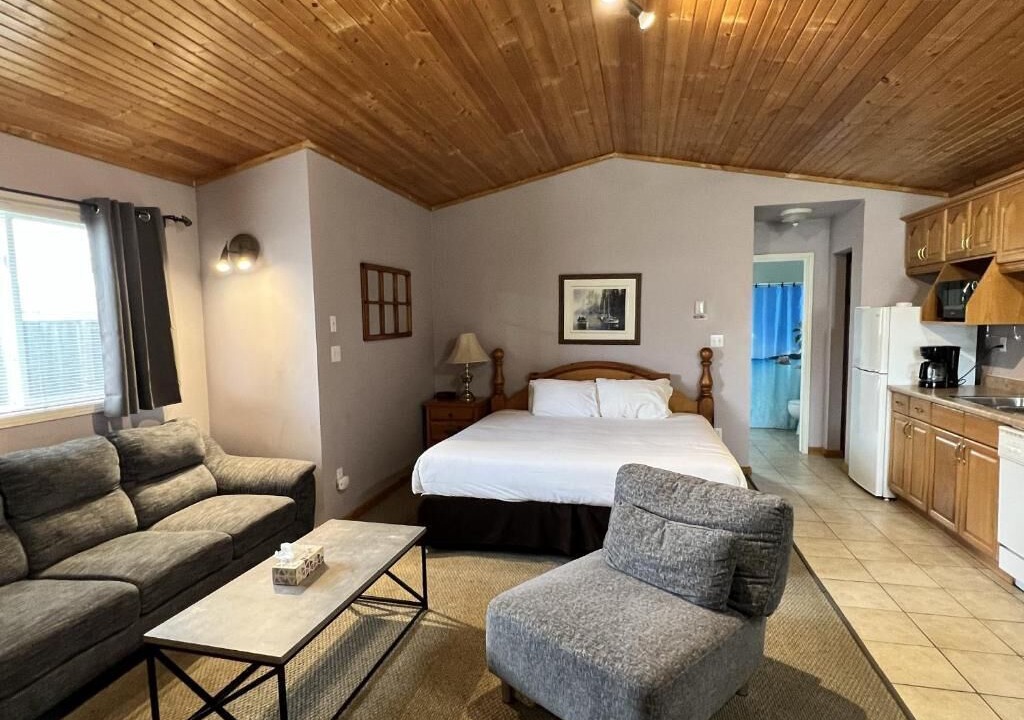 Photo of Bedroom in Wasaga Beach