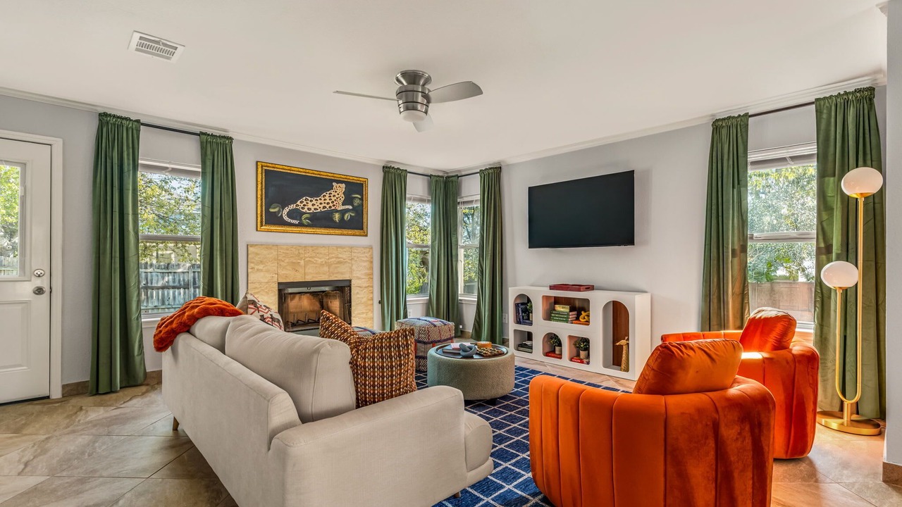Photo of Livingroom in University Hills