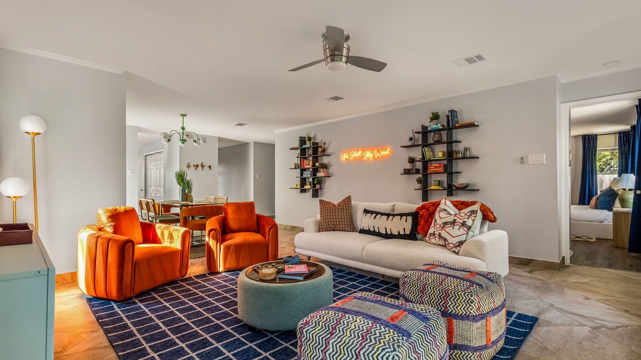 Photo of Livingroom in University Hills