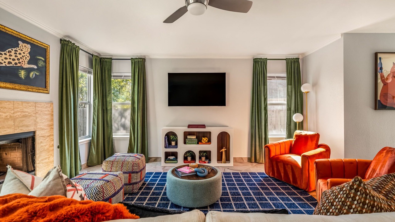 Photo of Livingroom in University Hills