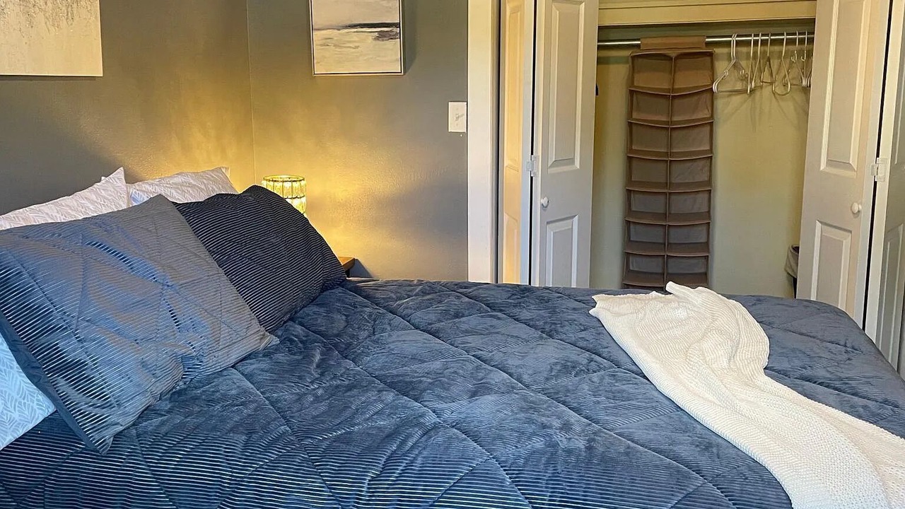 Photo of Bedroom in Downtown