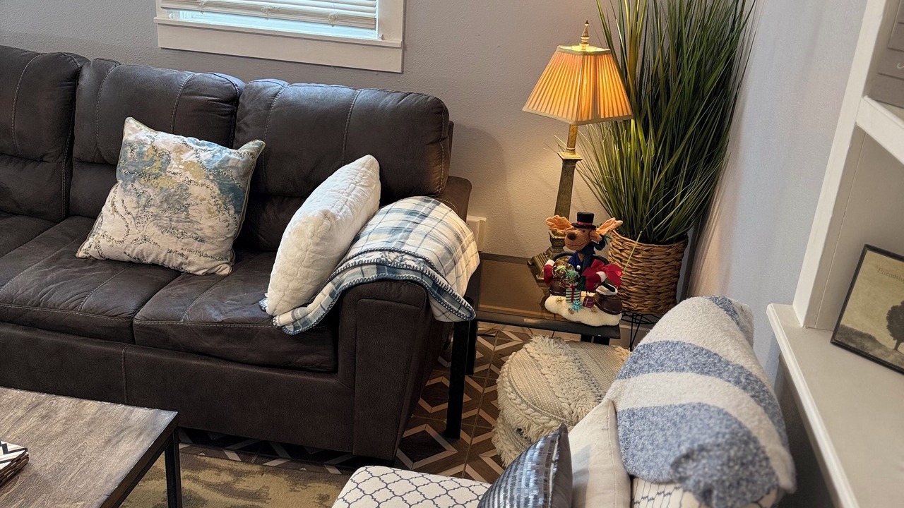 Photo of Livingroom in Downtown