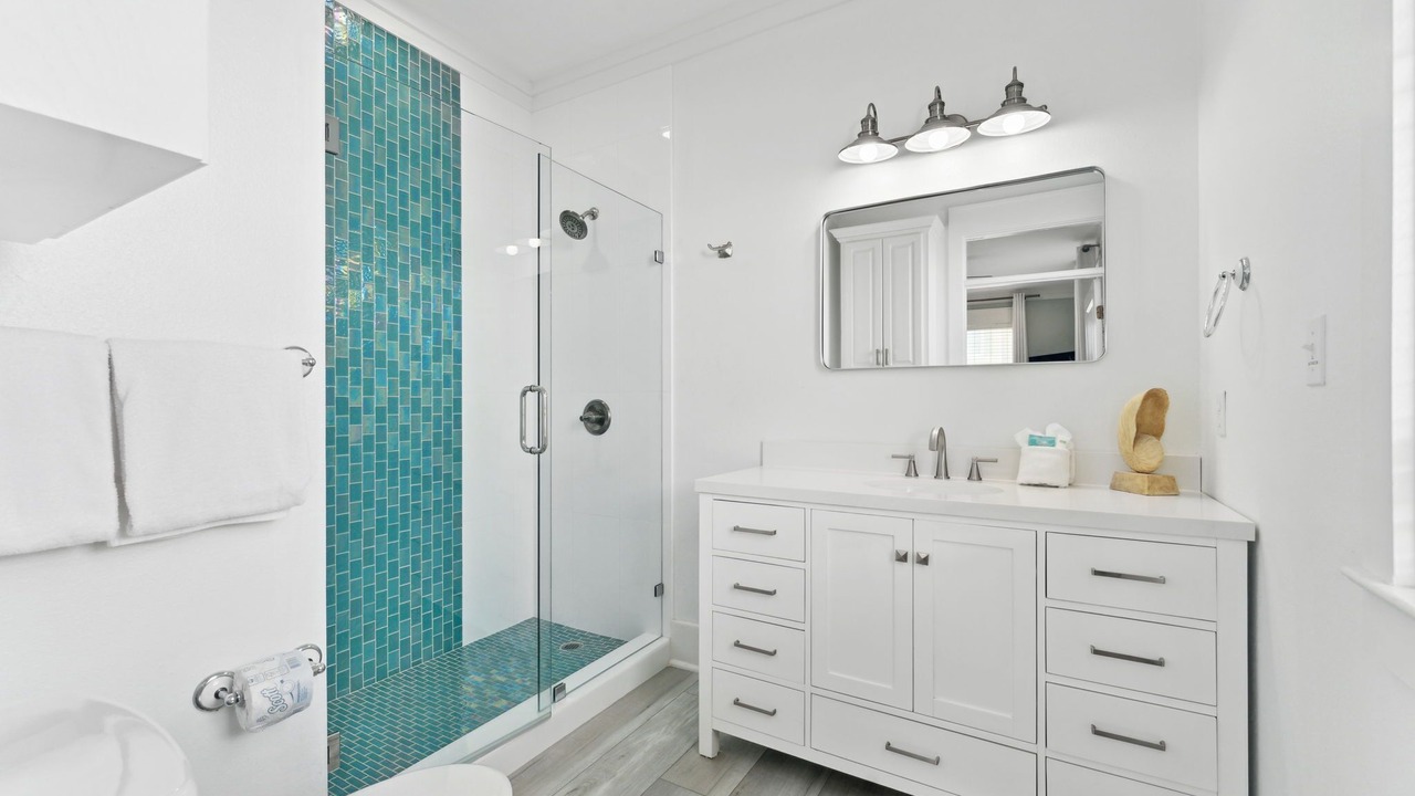 Photo of Bathroom in Delos