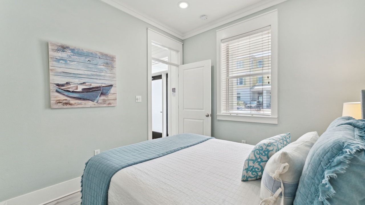 Photo of Bedroom in Delos