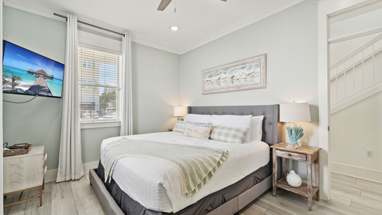 Photo of Bedroom in Delos