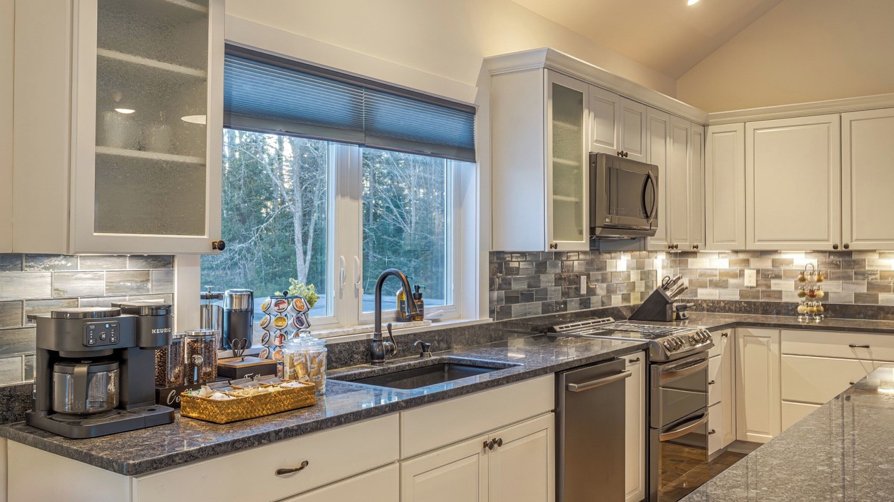 Photo of Kitchen in Lamoine