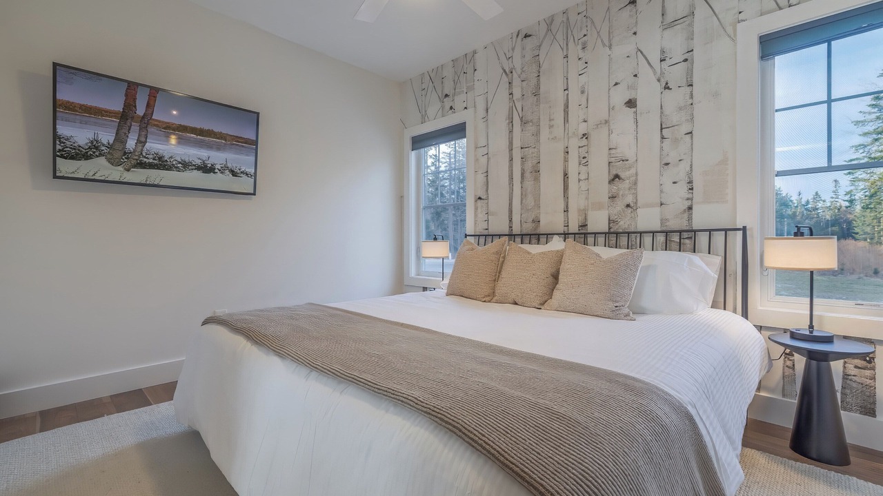 Photo of Bedroom in Lamoine