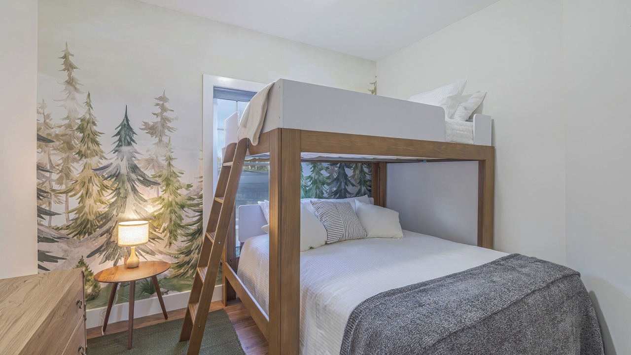 Photo of Bedroom in Lamoine