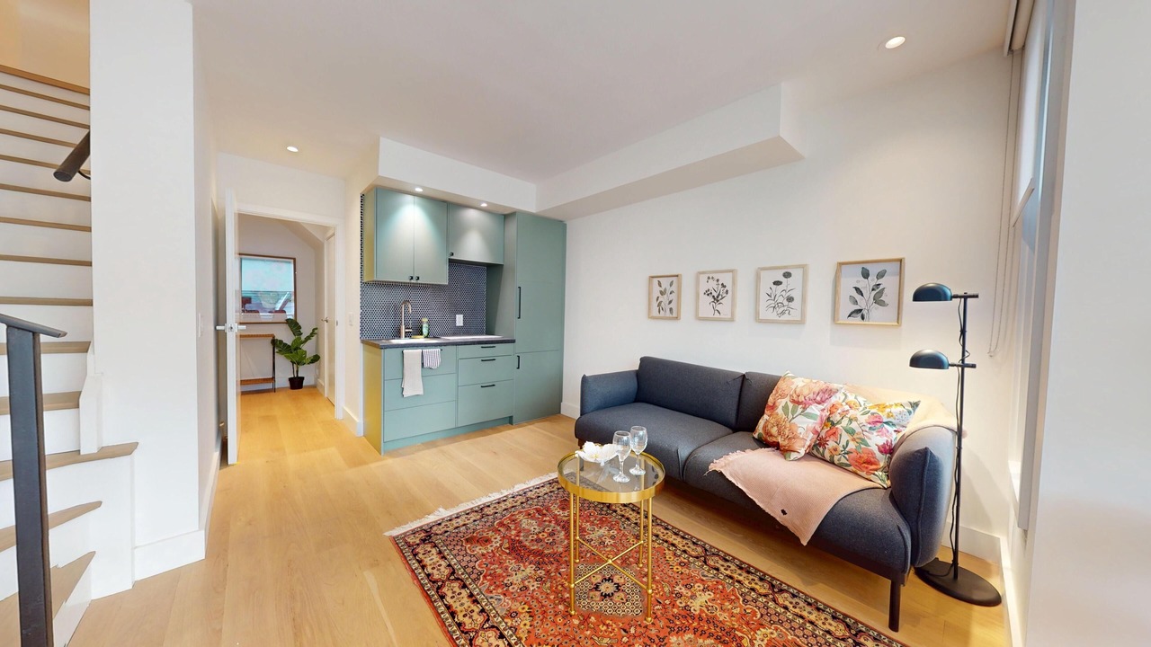 Photo of Livingroom in Newtonbrook