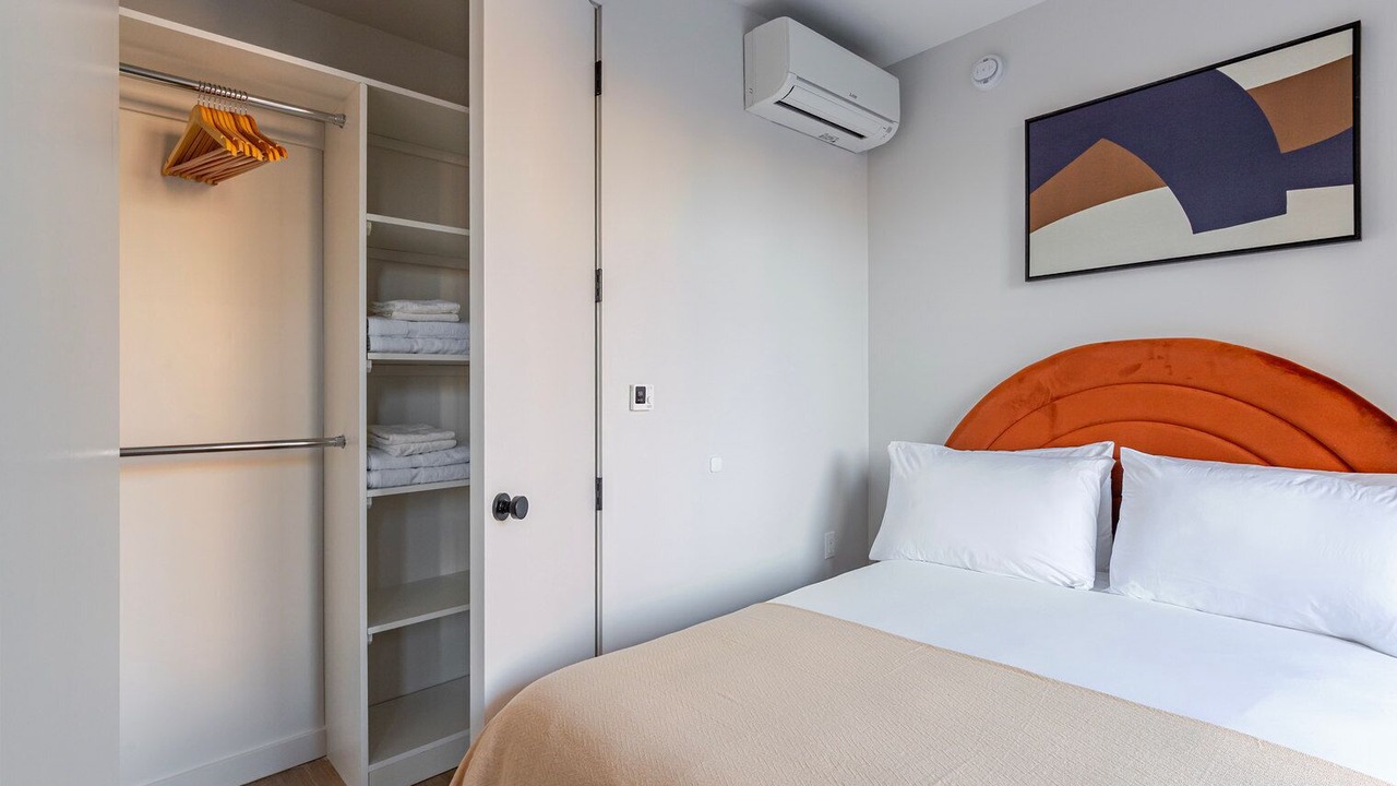 Photo of Bedroom in Greenpoint