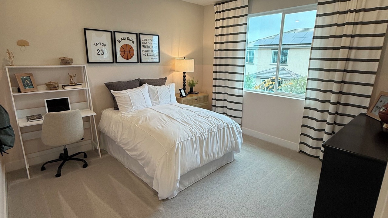 Photo of Bedroom in Peters