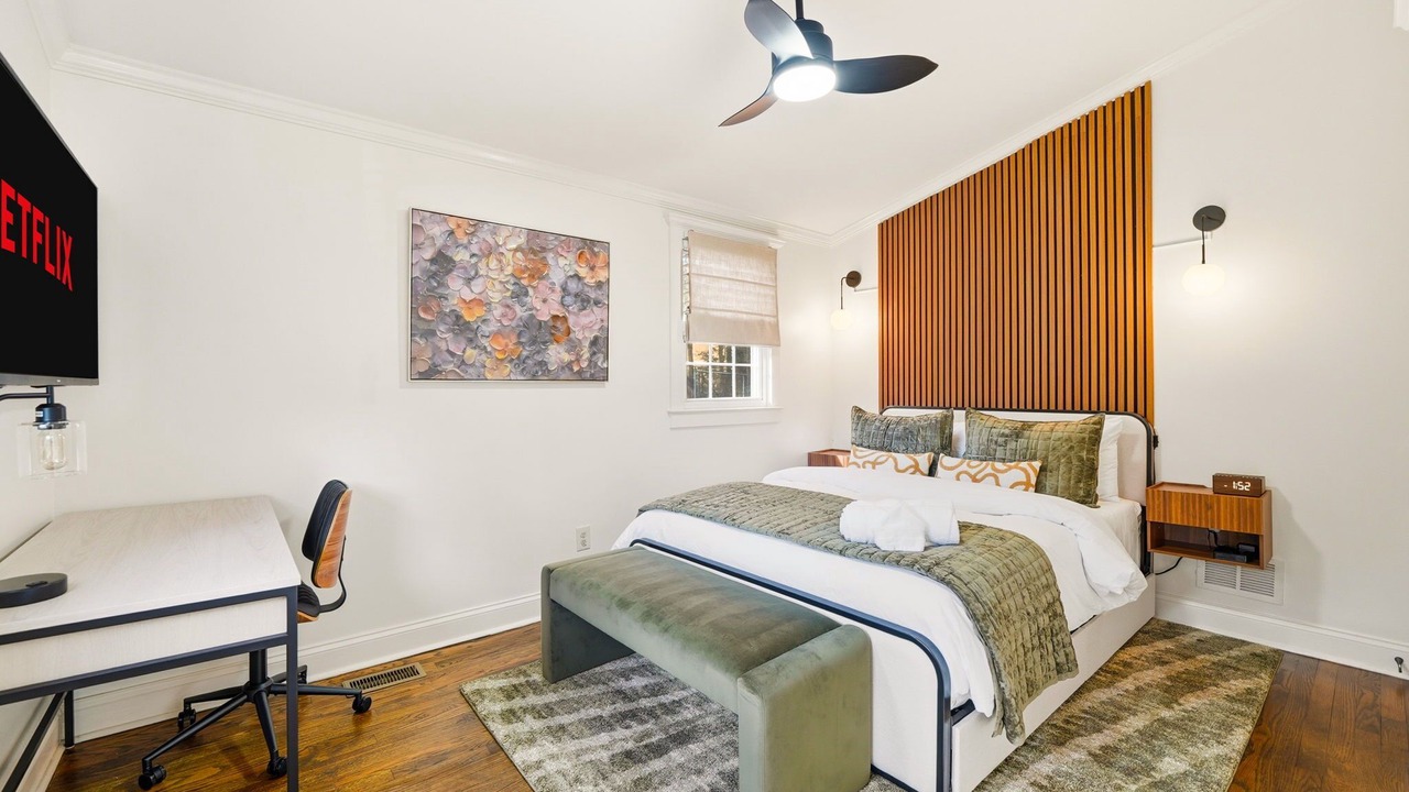 Photo of Bedroom in Buford Highway