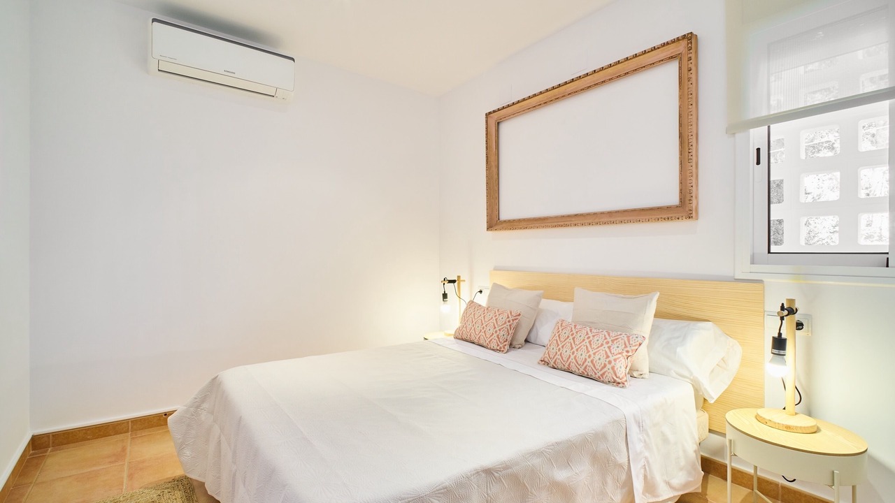 Photo of Bedroom in L Almadrava