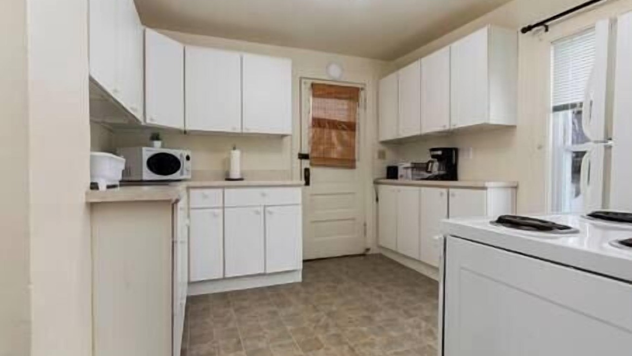 Photo of Kitchen in DeKalb
