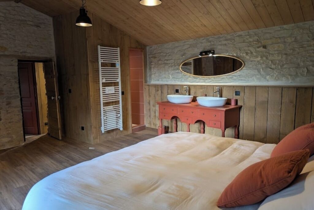 Photo of Bedroom in Saint-Hilaire-la-Palud