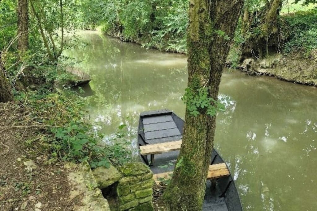 Photo of Others in Saint-Hilaire-la-Palud