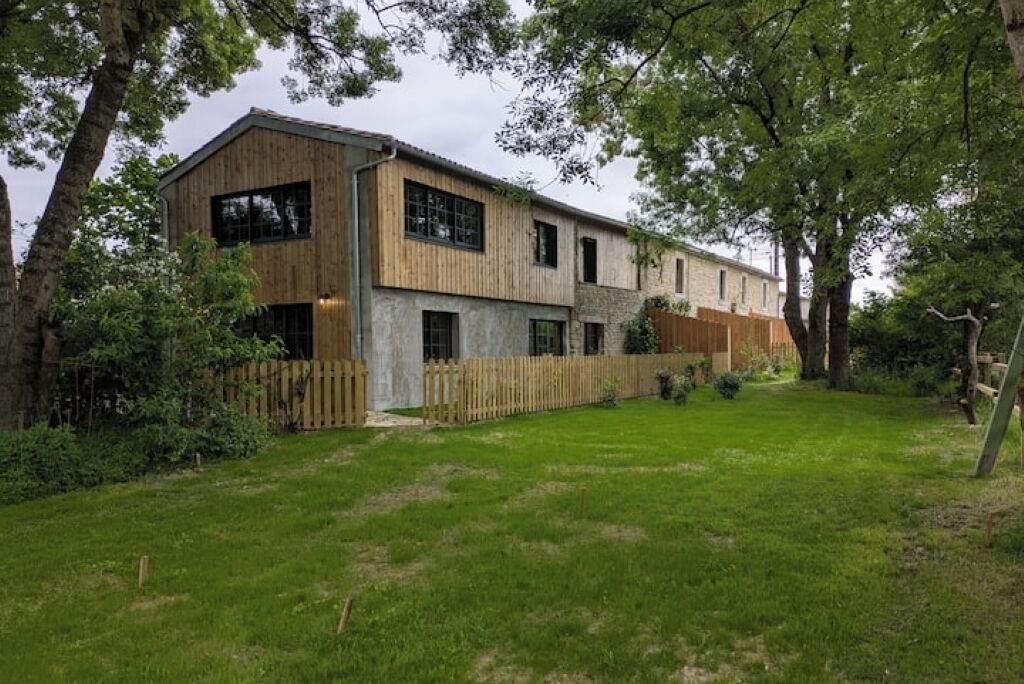 Photo of Outdoor in Saint-Hilaire-la-Palud
