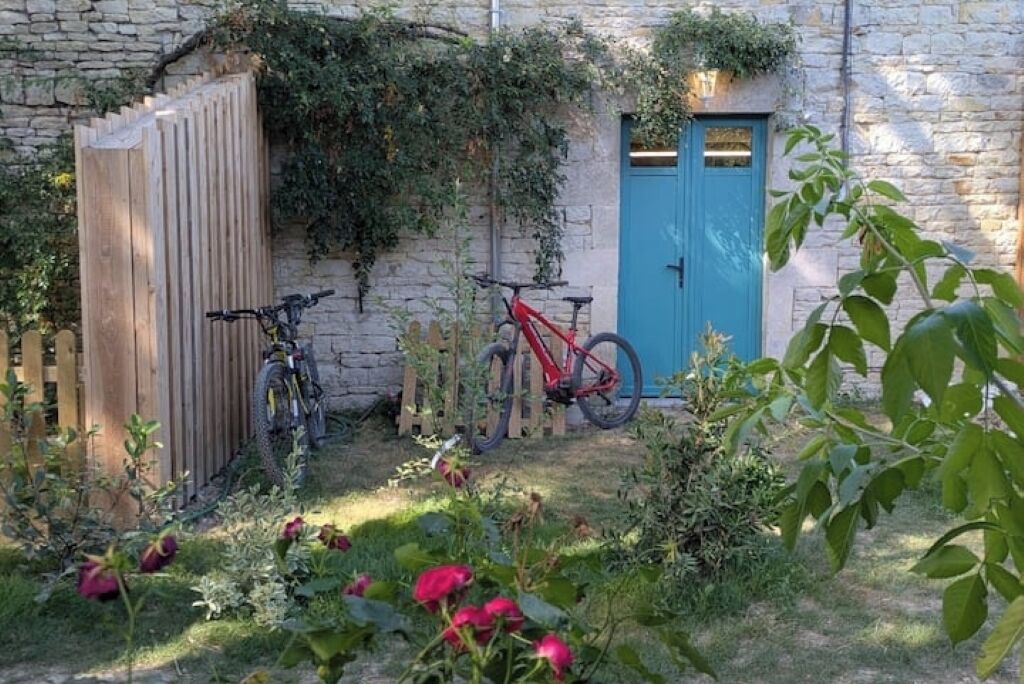 Photo of Outdoor in Saint-Hilaire-la-Palud