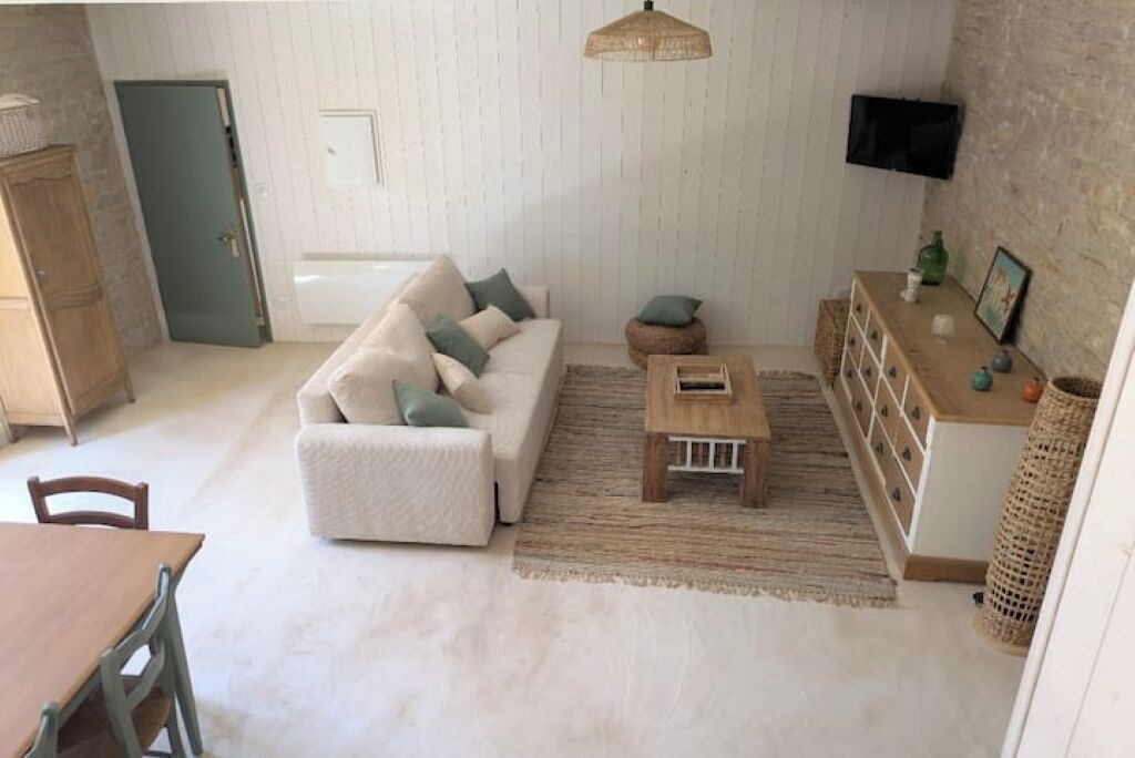 Photo of Livingroom in Saint-Hilaire-la-Palud