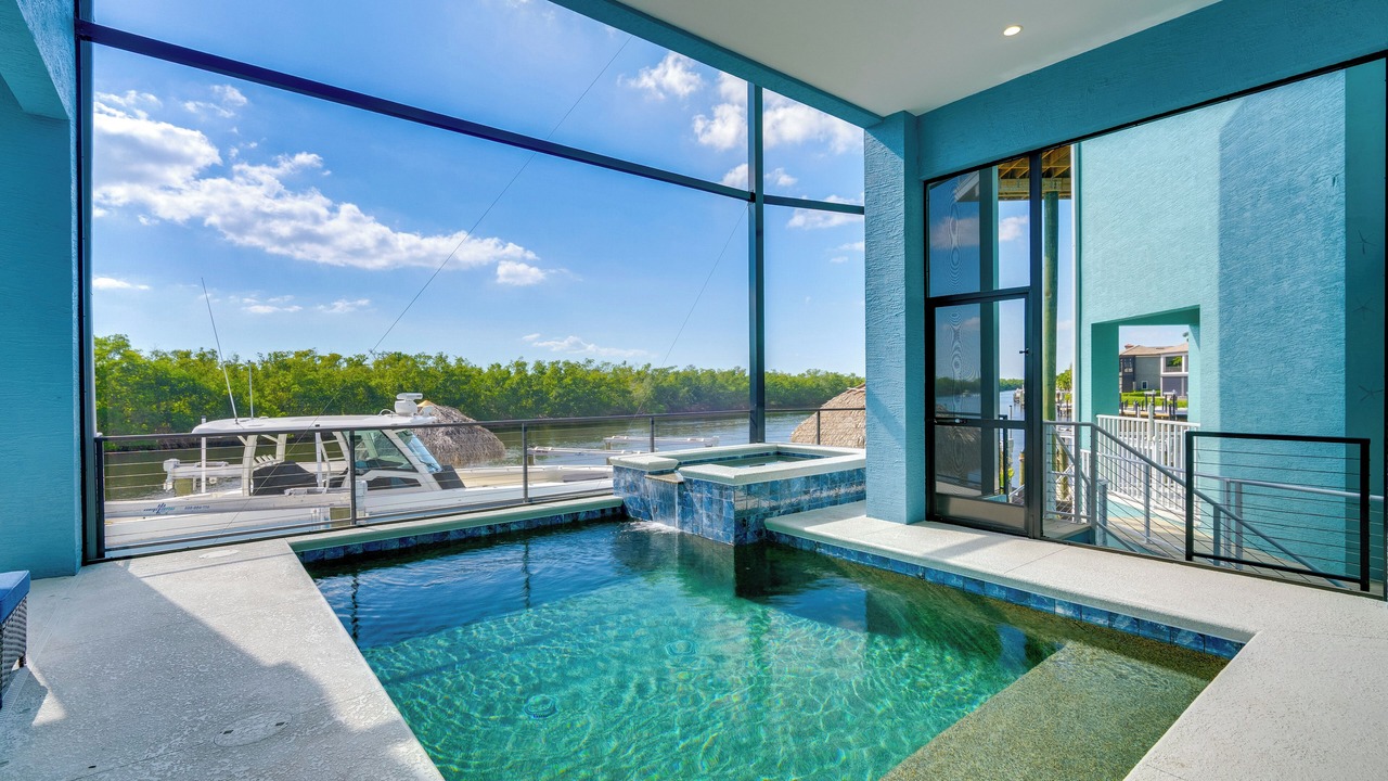 Photo of Others in Cape Harbour