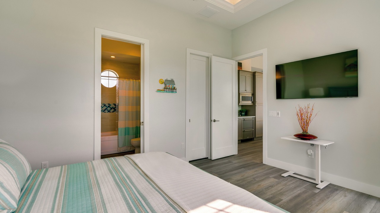 Photo of Bedroom in Cape Harbour