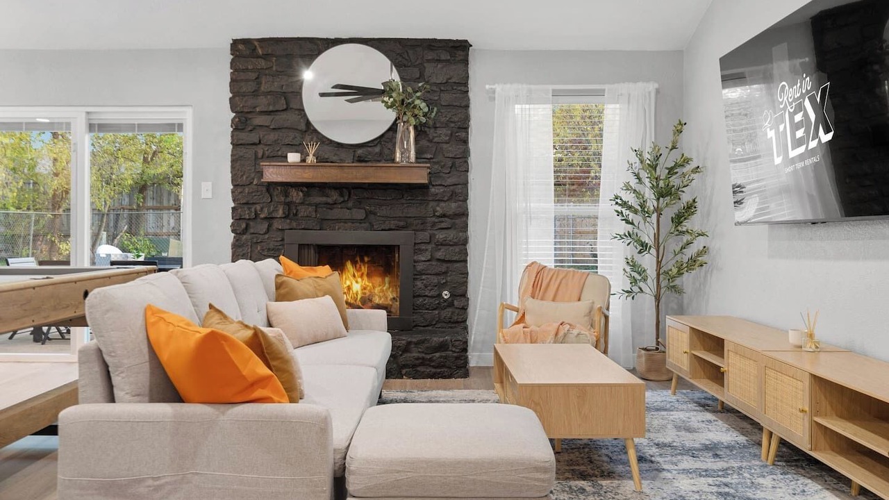 Photo of Livingroom in Brushy Creek