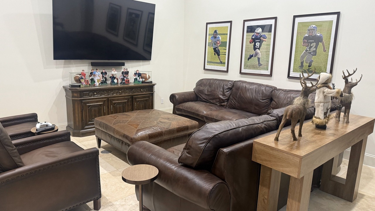 Photo of Livingroom in The Woodlands