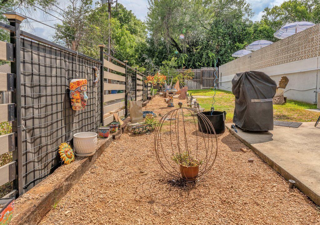 Photo of Outdoor in Oak Park - Northwood