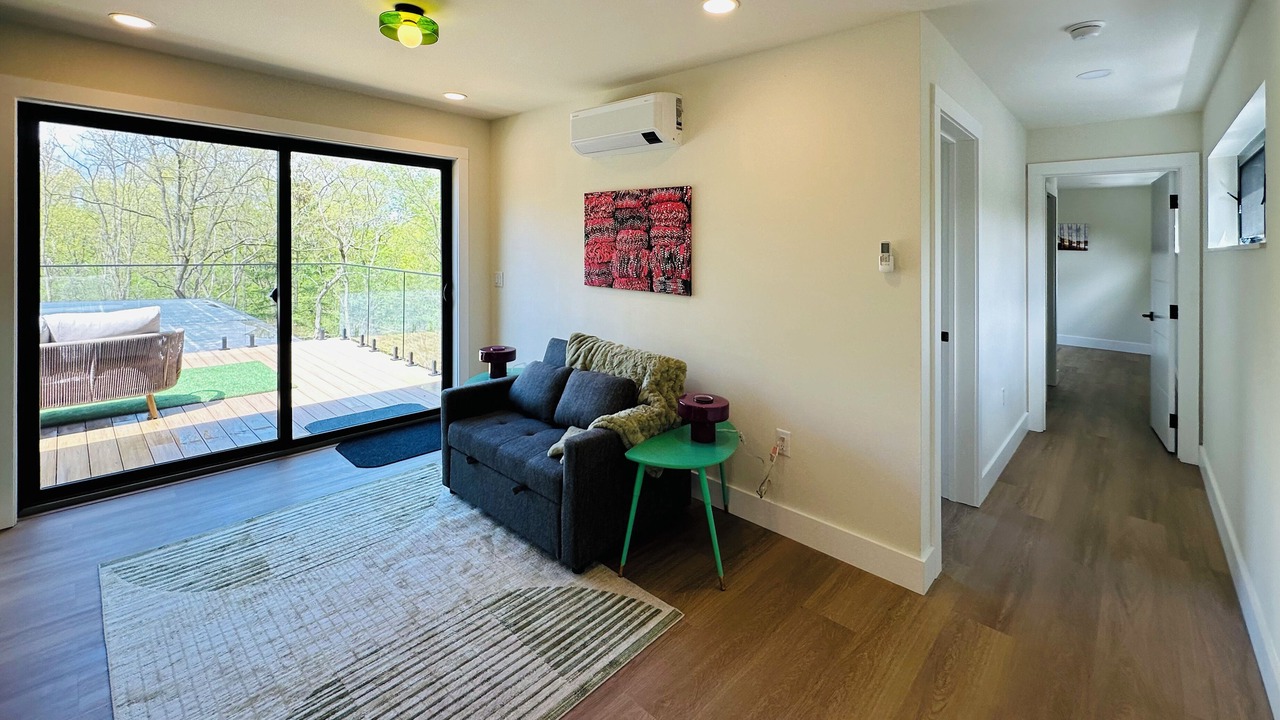 Photo of Livingroom in Ithaca